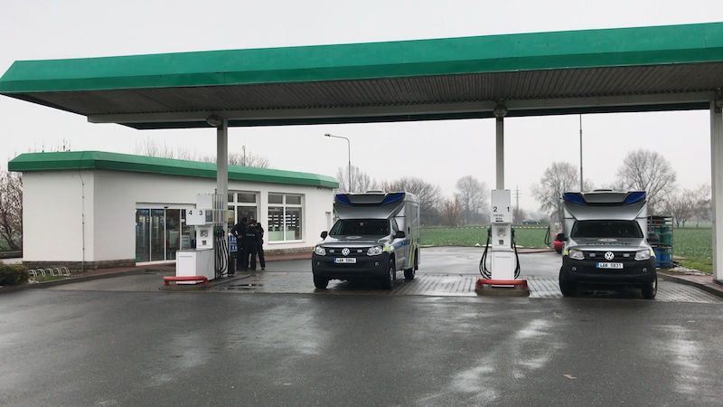 Benzin do konce září zlevní pod 39 korun